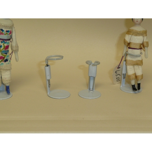 Miniature Doll Stands, 2"