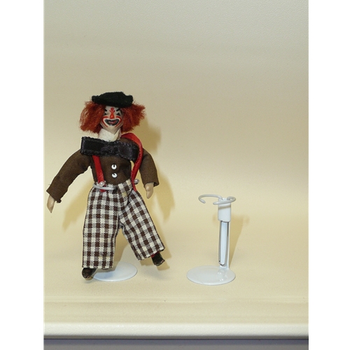 Miniature Doll Stands, 2.25"
