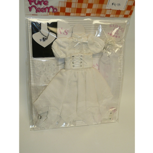 gigi's dolls and sherry's teddy bears