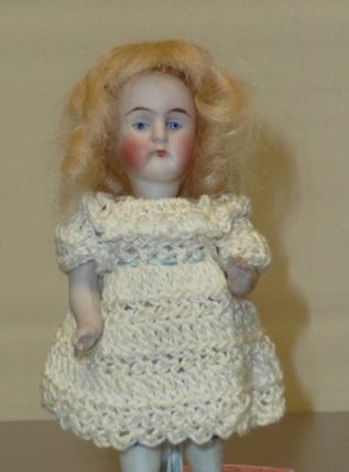 Antique Porcelain Dolls: How to Determine Their Value
