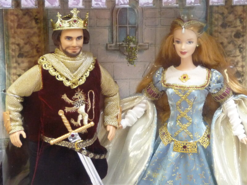 すだちの箱Ken \u0026 Barbie As Arthur \u0026 Guinevere