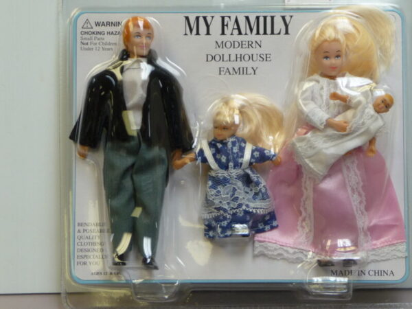 Miniature Modern Dollhouse Family #00010