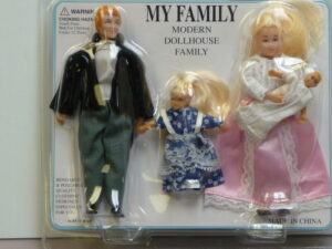 Miniature Modern Dollhouse Family #00010