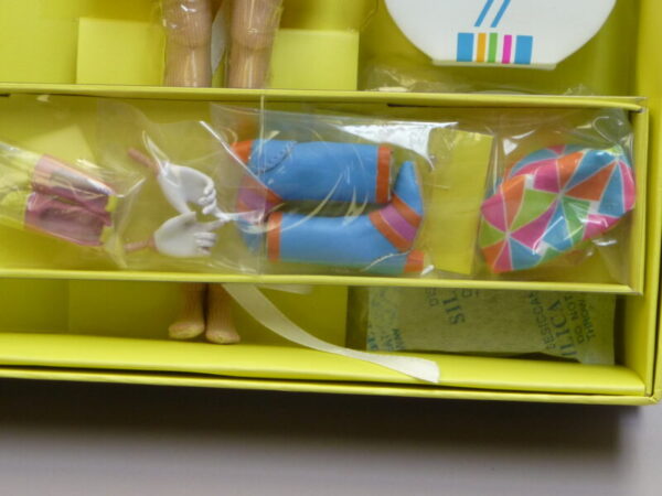 Integrity Toys IT Airways Poppy Parker - Image 3