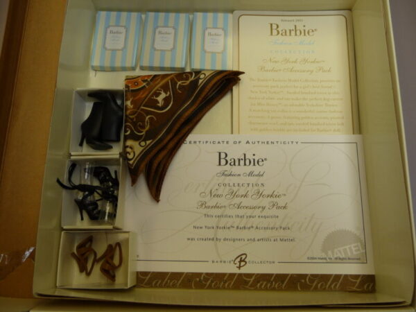 Silkstone Barbie New York Yorkie Set - Image 5