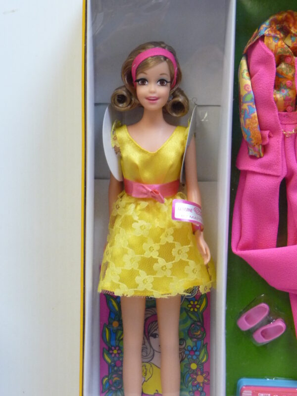 2008 Mattel Most Mod Party Becky Barbie Doll Gift Set #N5012 NRFB