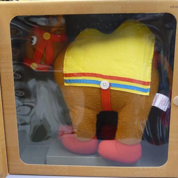 Dakin, The Camel w/The Wrinkled Knees