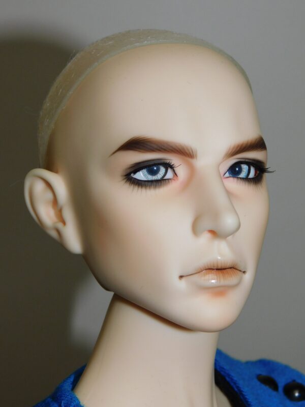 21.5” Soul Doll Male Lester up close without wig
