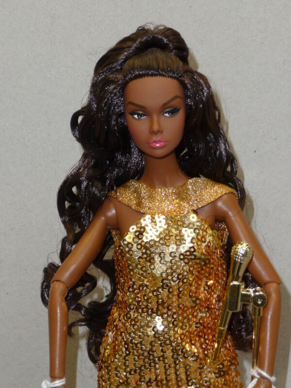 Integrity, Midas Touch Poppy Parker w/Stand - Gigis Dolls