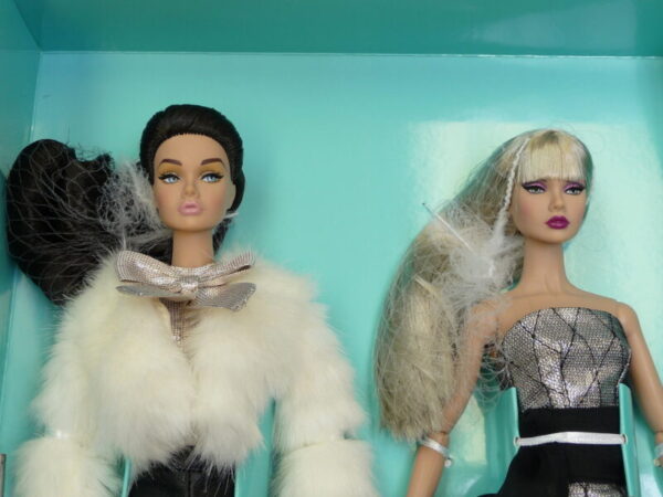 Integrity, Split Decision Poppy Parker Duo Doll Gift Set - Image 10