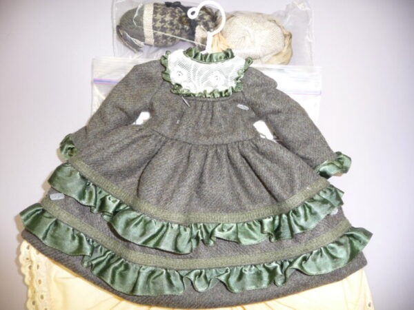 Ruby Red 12" Doll Clothing, The Ray of Malachite, Fits Bluette