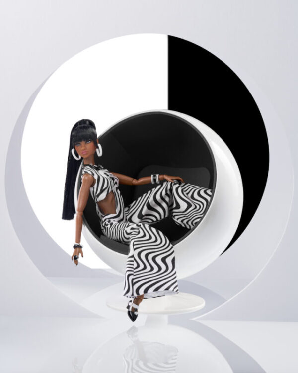 Integrity, Op Art Opening Jolie James - Image 6