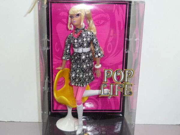 Pop Life Barbie, Blonde