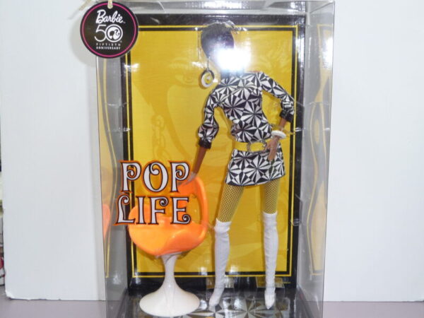Pop Life Barbie, AA