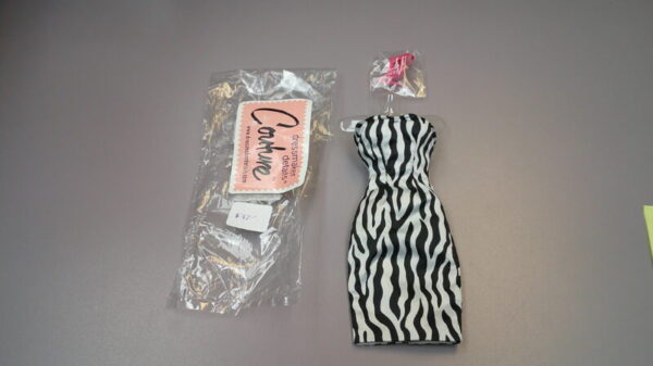 Dressmaker Details Couture Black & White Dress w/Pink Shoes - Image 3