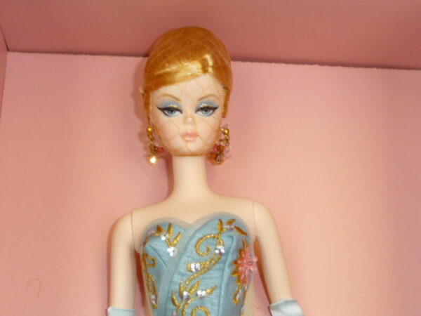 Silkstone Barbie, 10 Years - Image 6