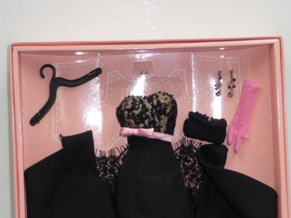 Dressmaker Details Couture Fifty, Fitted and Fine Fashion - Image 4