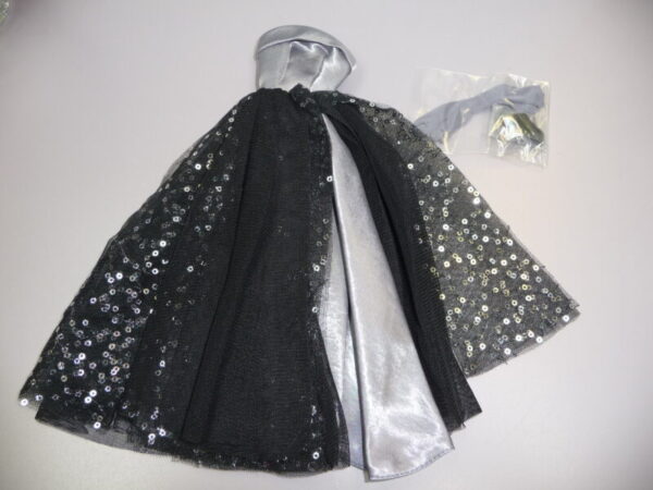Dressmaker Details Couture Black & Grey Dress w/Gloves & Shoes