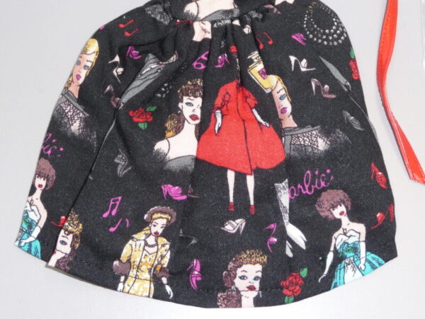 Dressmaker Details Couture Barbie Pattern Dress w/Belt, Earrings & Shoes - Image 3