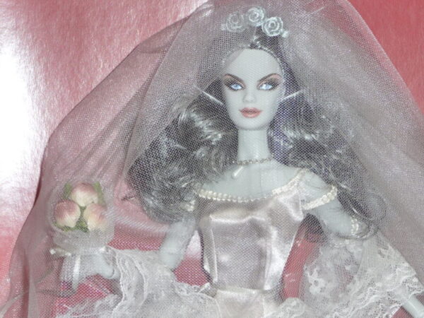Haunted Beauty Zombie Bride Barbie - Image 5