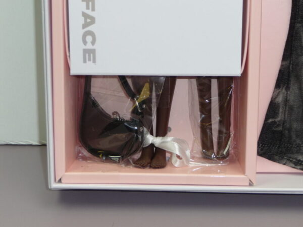 Integrity, Get Ready With Me Nadja Rhymes Gift Set - Image 4