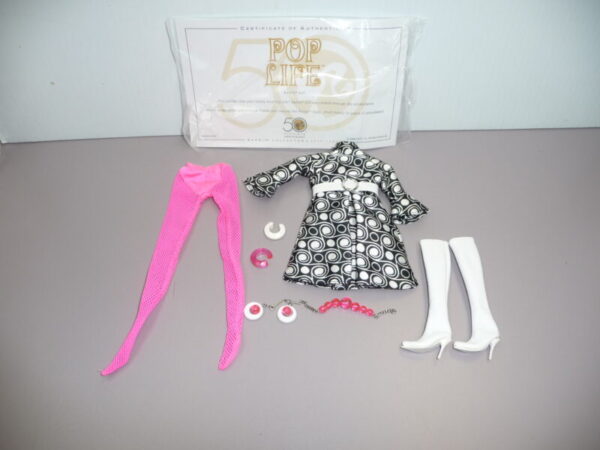 Mattel Pop Life Mod Ensemble