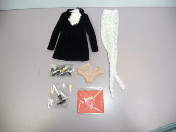 Integrity, Misty Hollow Poppy Outfit - Image 2