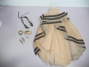 Integrity Ombres Poetique Mademoiselle Jolie Gown, Shoes & Jewelry
