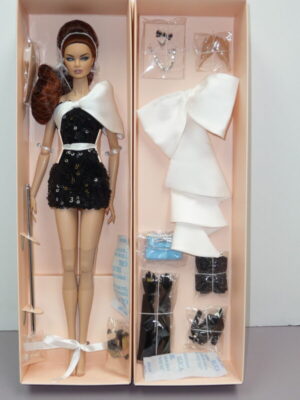 Integrity Night Out Erin w/Bow-tique Details Accessory Pack