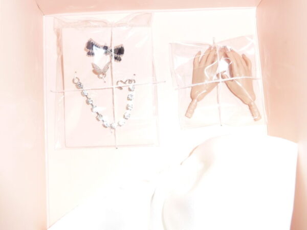 Integrity Night Out Erin w/Bow-tique Details Accessory Pack - Image 7