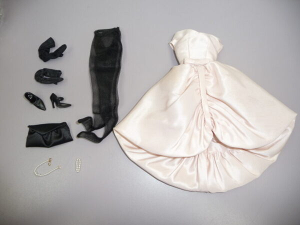 Silkstone Ensemble Blush Becomes Her - Image 2