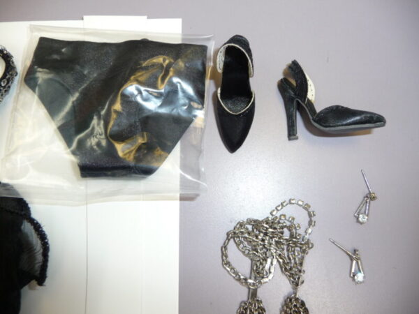 Integrity, FR16 Hanne Erickson Exuberance Dress & Accessories - Image 3