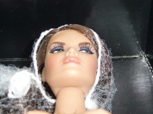 Integrity, Cryptic Cases Imogen Lennox Nude Doll Only - Image 6