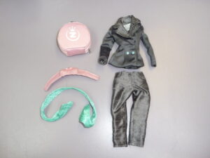 Integrity, Monsieur Z Global Babe Outfit