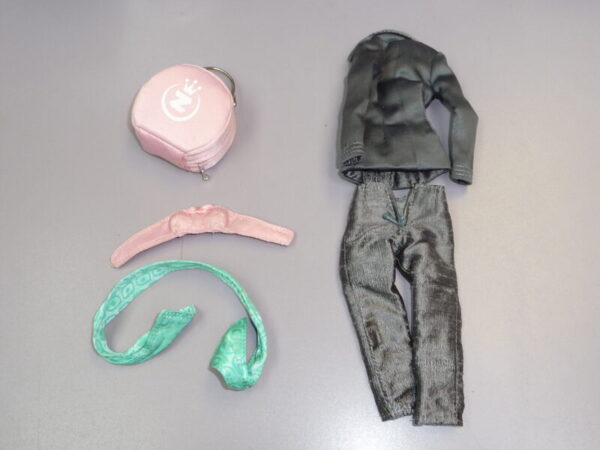 Integrity, Monsieur Z Global Babe Outfit - Image 5