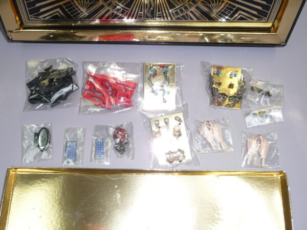 Integrity, Surrealist Gala Veronique & Vanessa Perrin Gift Set - Image 6