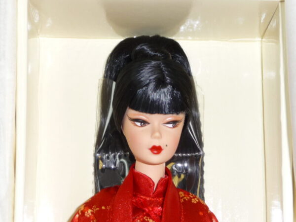 Silkstone Barbie, Chinoiserie Red Moon - Image 4