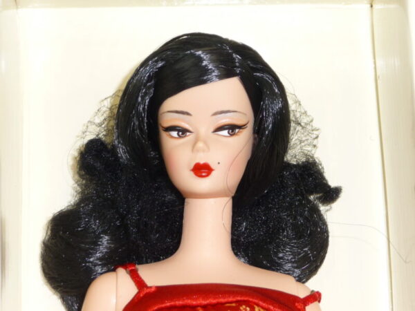 Silkstone Barbie, Chinoiserie Red Sunset - Image 4