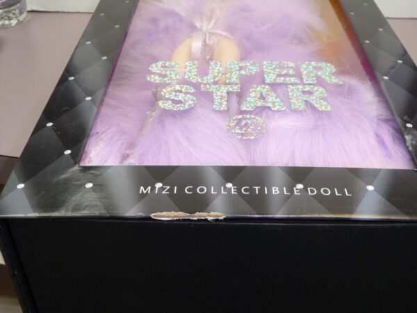 Mizi Super Star, Season 1 Purple Drag Doll Anna May, JHD Fashion Doll - Image 6