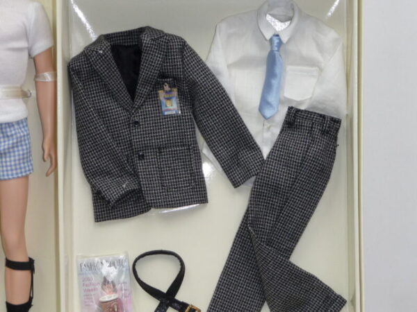 Silkstone Fashion Insider Ken Giftset - Image 5