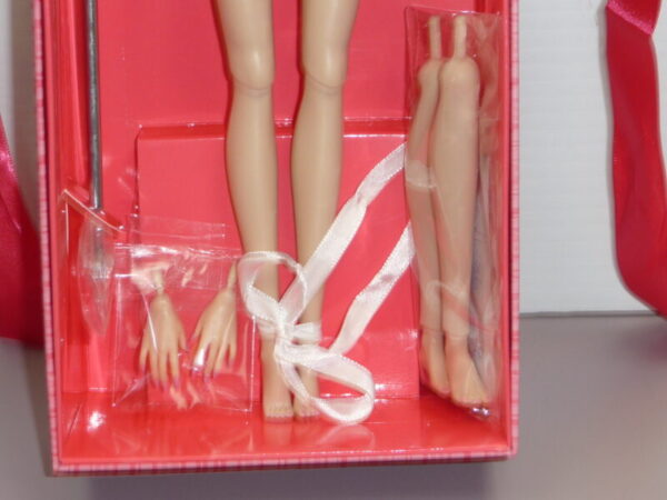 Integrity Glamour Pink Poppy Parker Nude Doll - Image 4