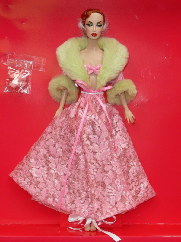 FRオム Integrity Toys Integrity Popular FR Monogram Doll in Wrap - Gigis Dolls