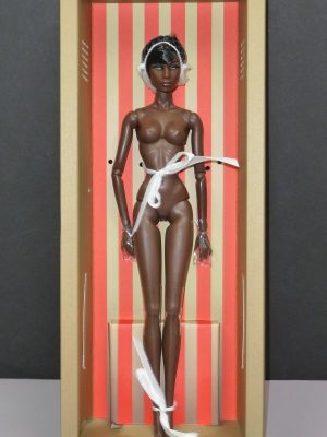 Integrity, La Chanteuse Lady Aurelia Grey, Nude