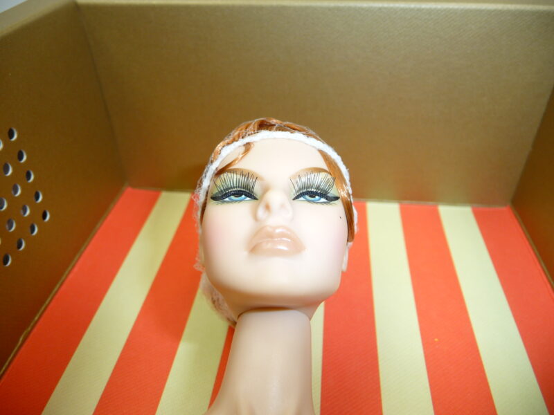 Куклы Integrity Toys Charmeuse de Serpents Baroness Agnes Von Weiss — фото 5