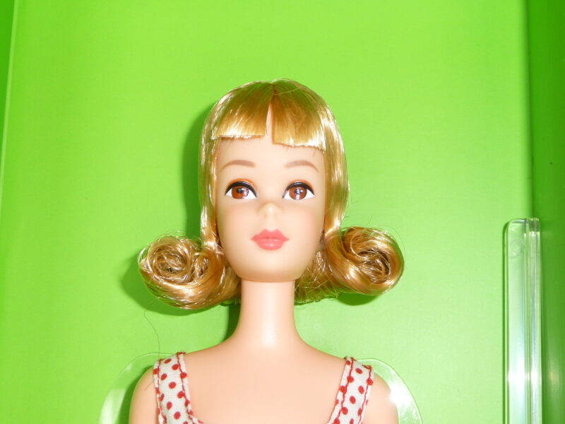 Silkstone Barbie 60th Anniversary Francie - Image 4