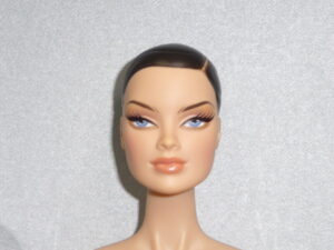 Integrity Au Chocolat Veronique Perrin Molded Hair, Head Only